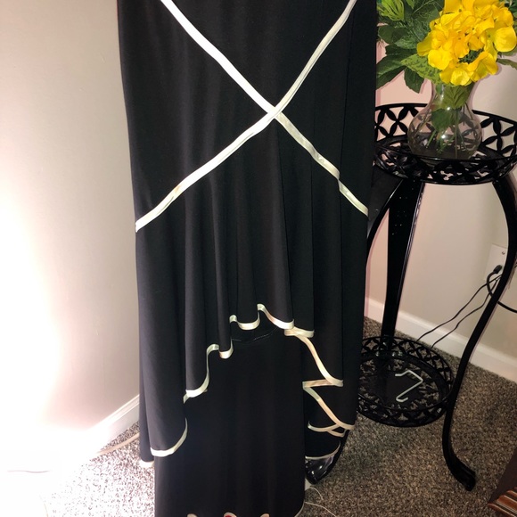 Sweet black and whites evening gown by Blondie Knights - Picture 3 of 5